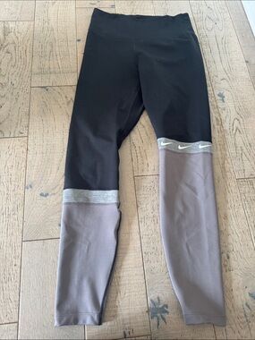Nike Two-Tone Athletic Leggings